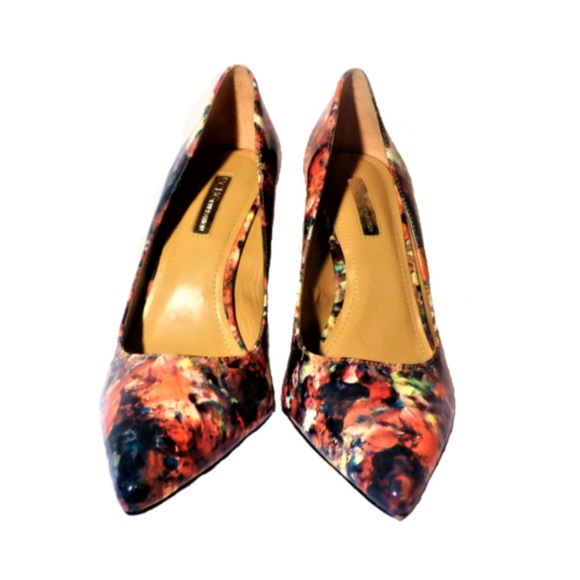 BCBGeneration marble style pumps - Picture 2 of 3